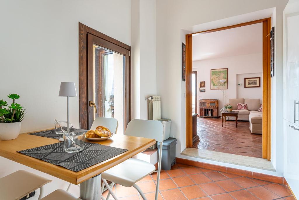 iFlat Pantheon & La Dolce Vita Skyline Penthouse 4