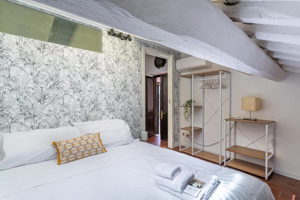 iFlat Pantheon & La Dolce Vita Skyline Penthouse 7