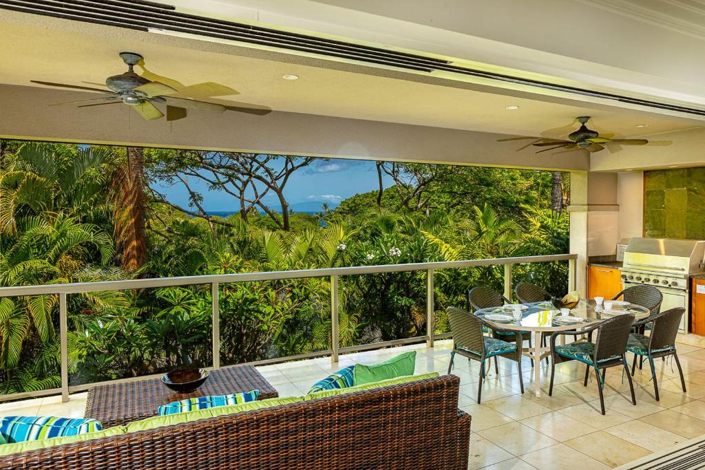 Hoolei 12-4 by Coldwell Banker Island Vacations