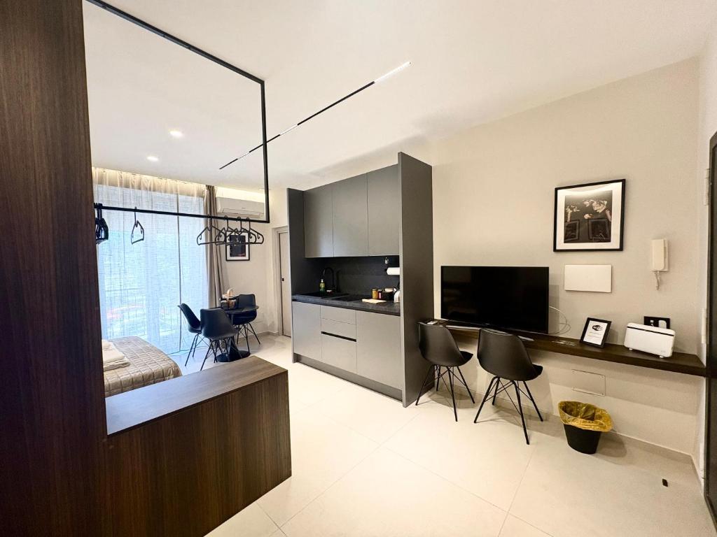 Stay in Naples 5