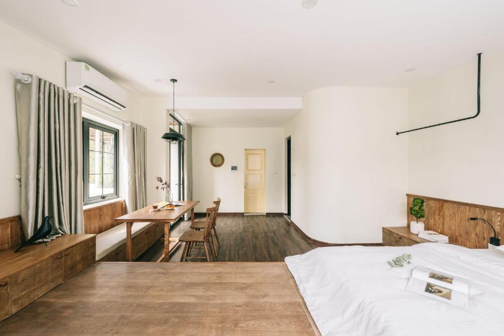 NUNANUNONG Garden Building with Green ROOFTOP