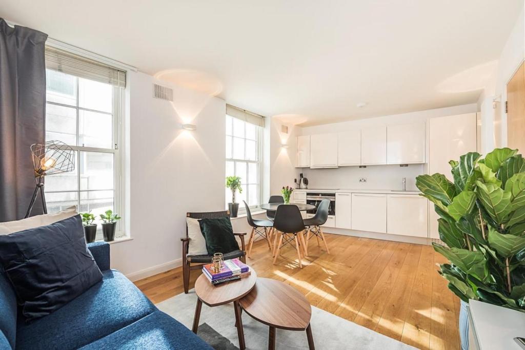 Fantastic 1 Bedroom Flat Leicester Square West End 4