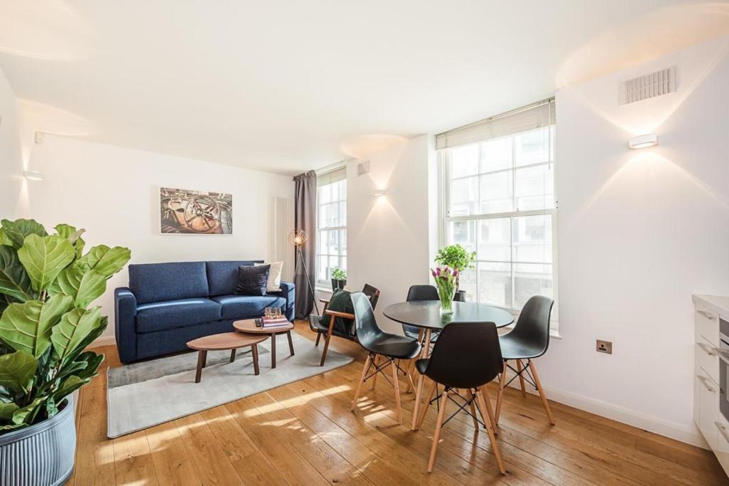 Fantastic 1 Bedroom Flat Leicester Square West End 1