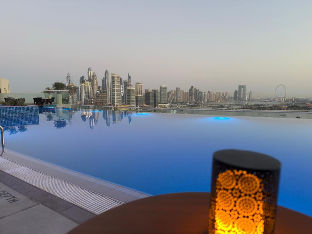 SevenPalm 2BR SeaView RooftopPool privBeach