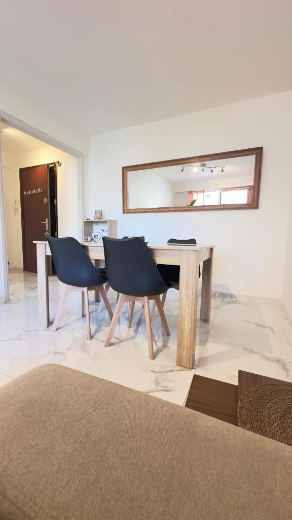 Charming and spacious two-room apartment with terrace 8