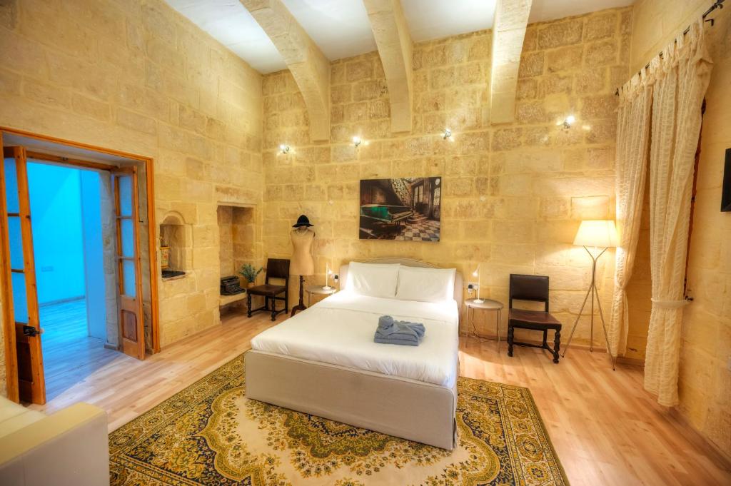 Magestic palazzo, jacuzzi on roof terrace GOVAL-3 2