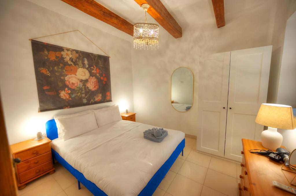Magestic palazzo, jacuzzi on roof terrace GOVAL-3 8