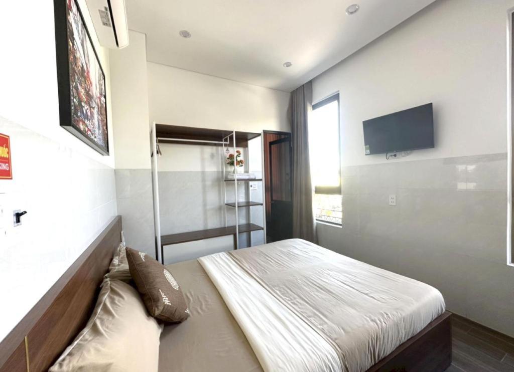 OYO 1193 Huynh Gia Hotel