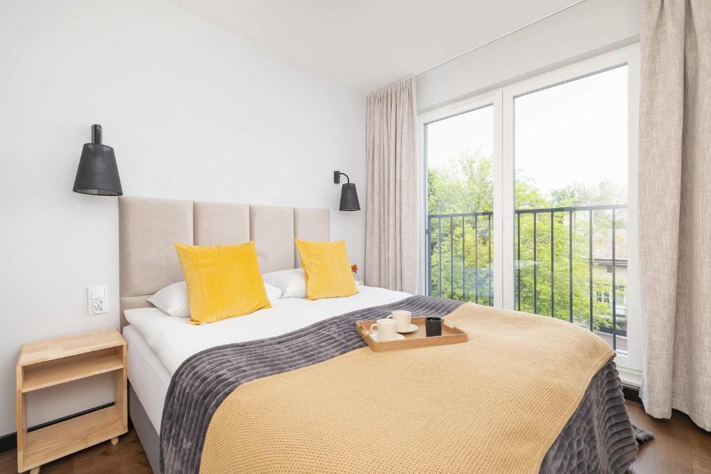 Modern & Luxurious Apartments with Balcony & Parking Cracow by Renters Prestige 2