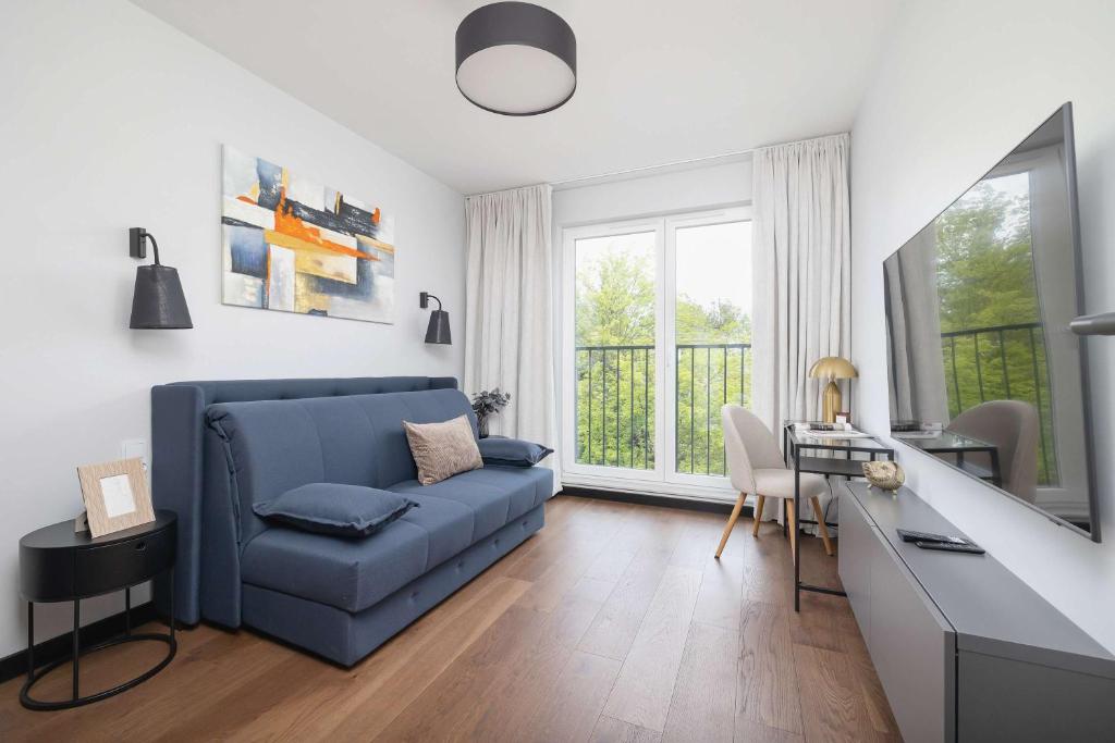 Modern & Luxurious Apartments with Balcony & Parking Cracow by Renters Prestige 4