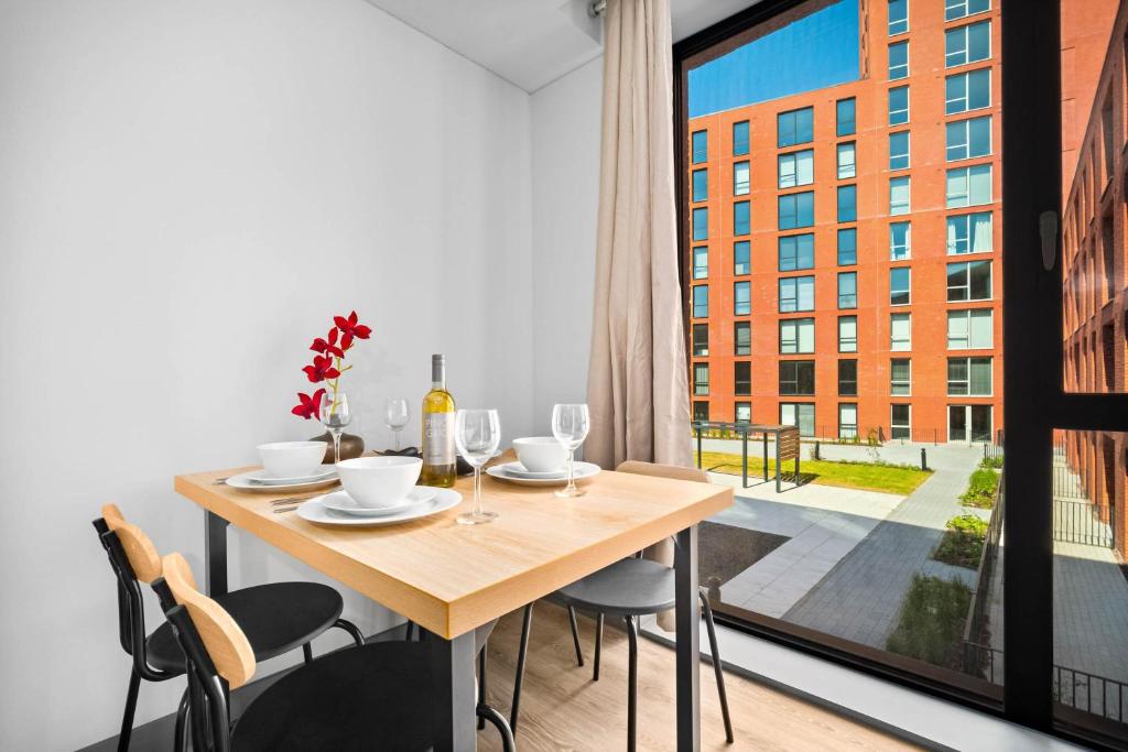 Stylish 2 Bedroom Apartment - City Centre - Jewellery Quarter - Netflix 114JQ 4