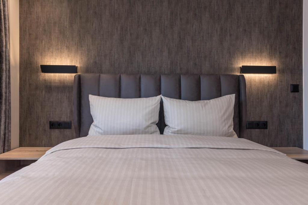City Center Luxury Apartments 5