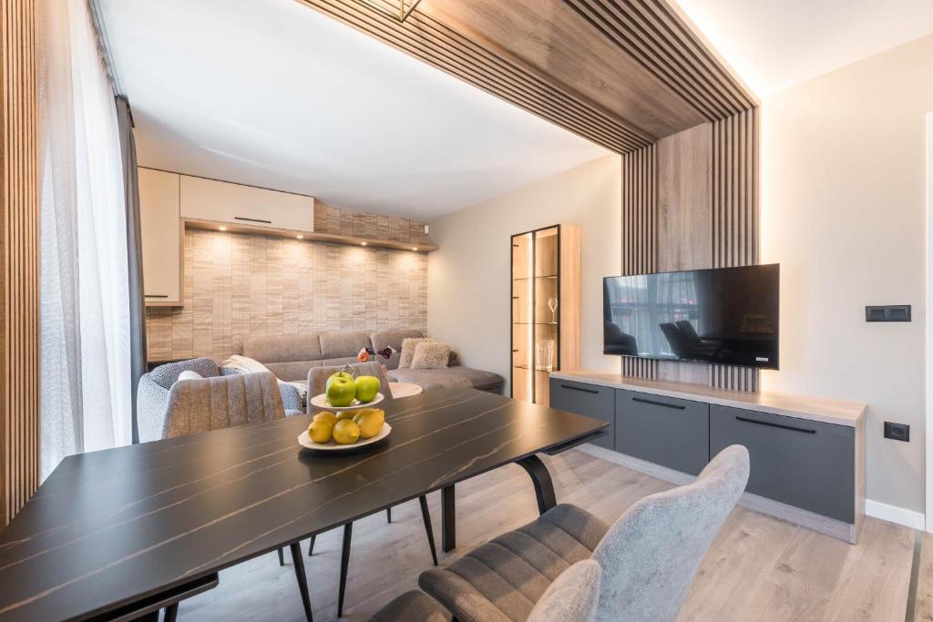 City Center Luxury Apartments 2