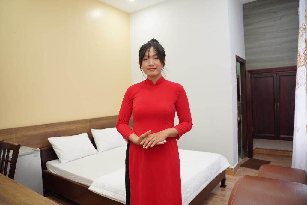 KHÁCH SẠN ĐẾ VƯƠNG
