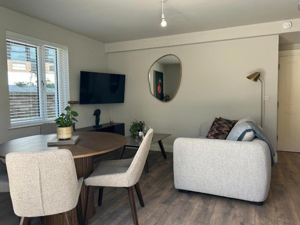 Fisherwick House Apartments 8