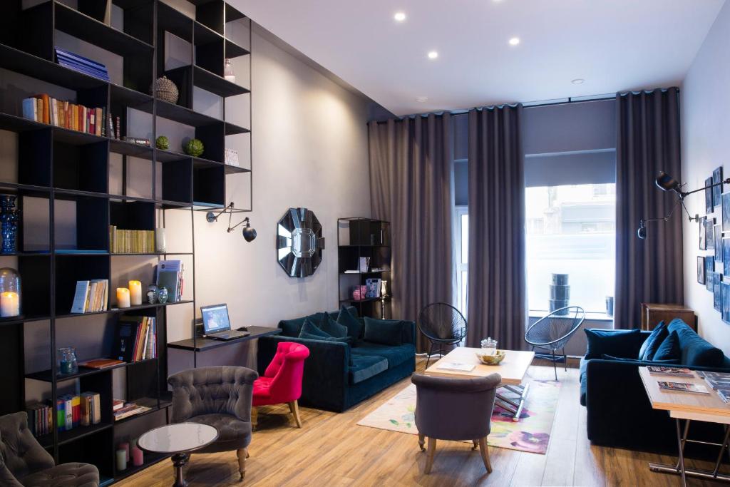 Hotel Mademoiselle Image