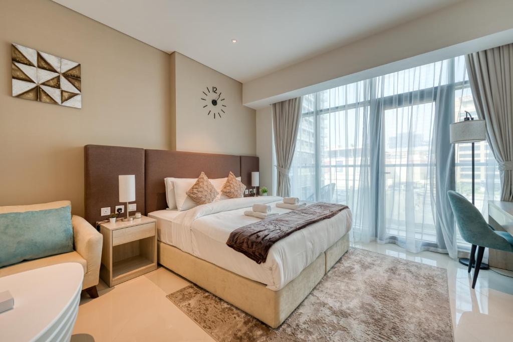 Beachfront Studio Right by Nakheel Mall