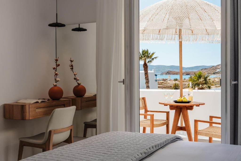 Phaistos Suites