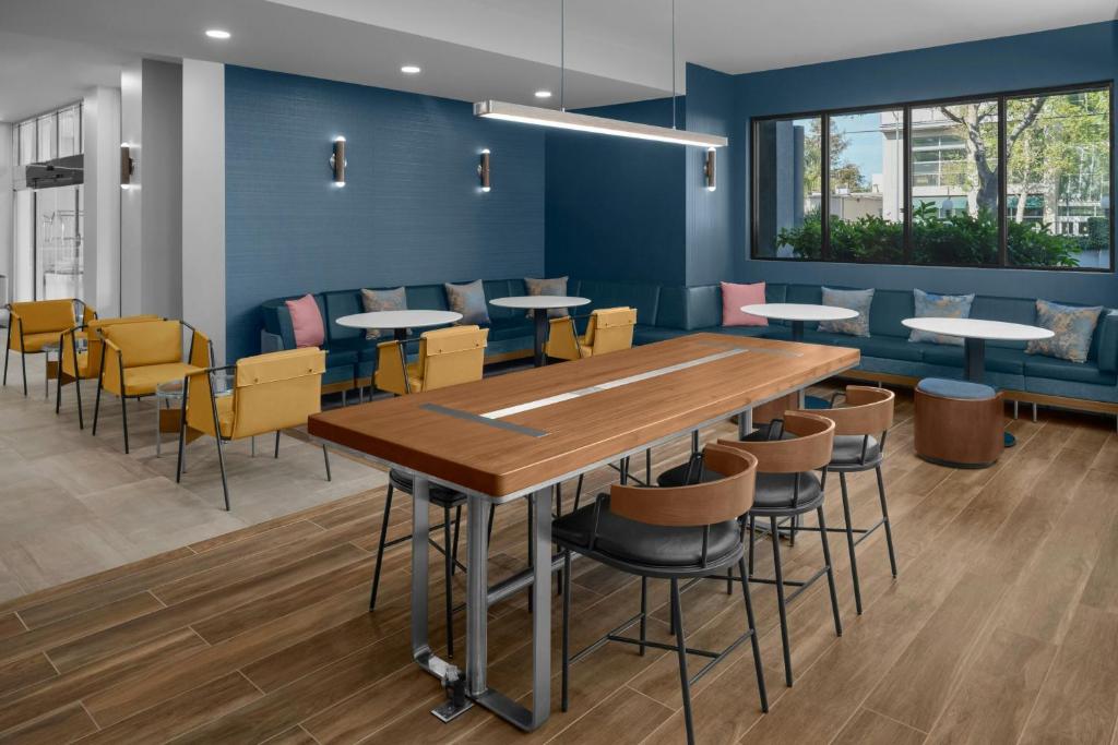 Four Points by Sheraton San Jose Airport Image