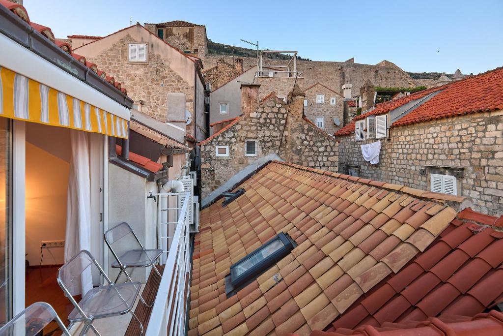 Luxury Villa In the Old Town with Stunning Views 8