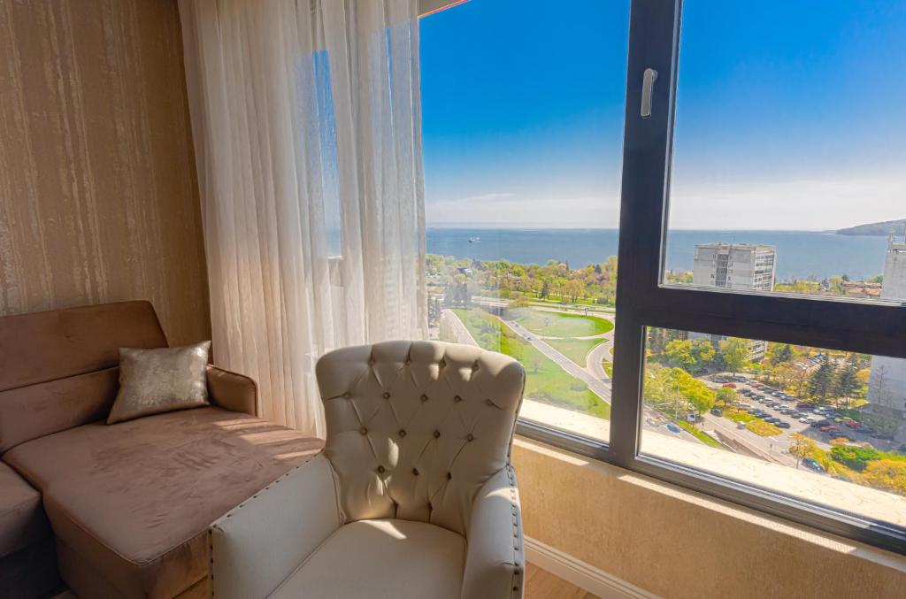 Panorama Sky 17 - Lux Top Floor Apartment with Amazing Sea View 6