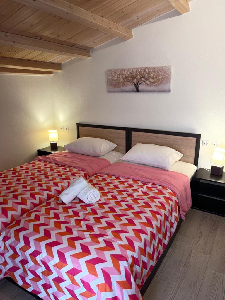 Artemis HOME 7