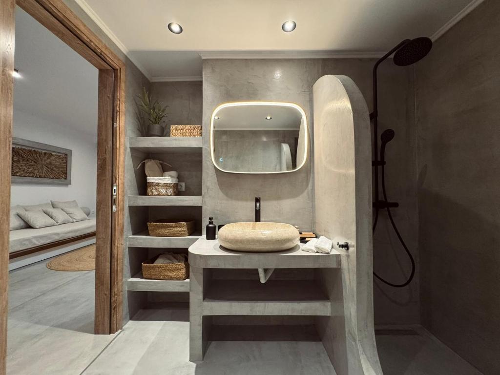 Aurora Seaside Luxury Suite 3