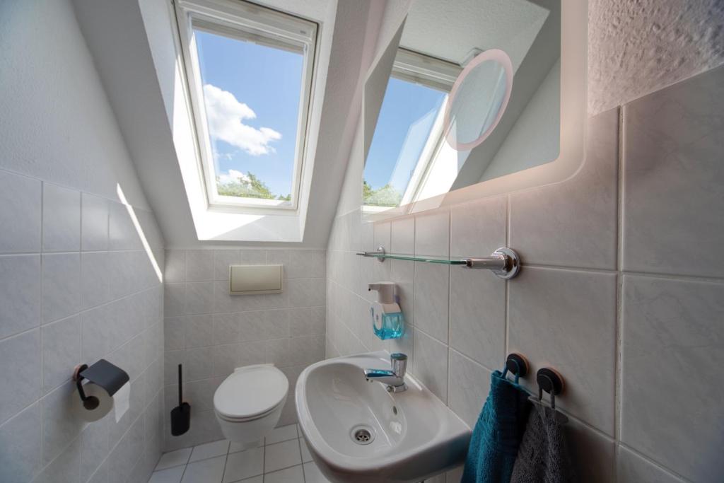 DresdenStay 3 Schlafzimmer 2 Bäder Balkon Kamin PS4 8