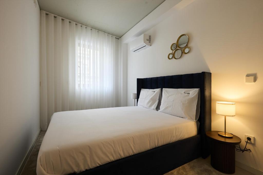 FLH Porto Central Apartments 8