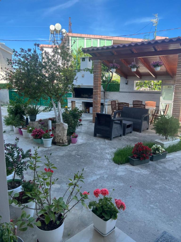 Vila Anxhelo 8