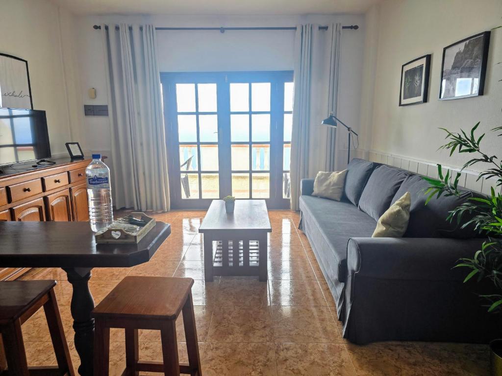 VV Mirador Isla Bonita "by henrypole home" 8