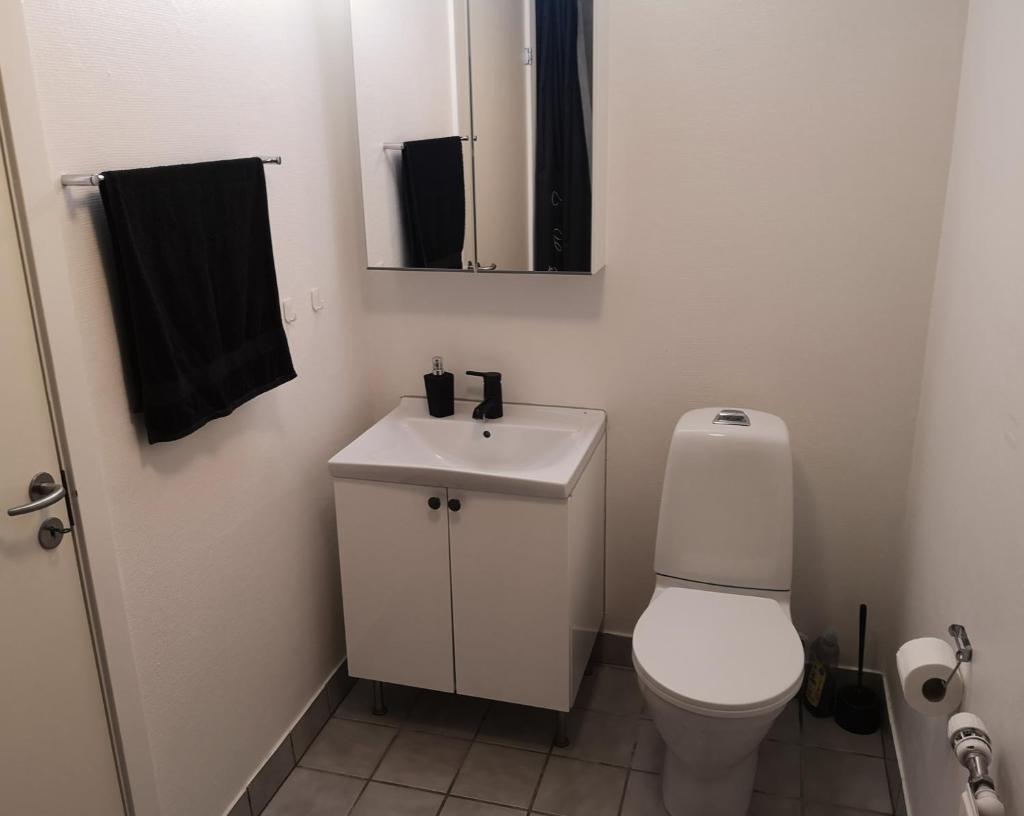 H&M Homes Apartments 8
