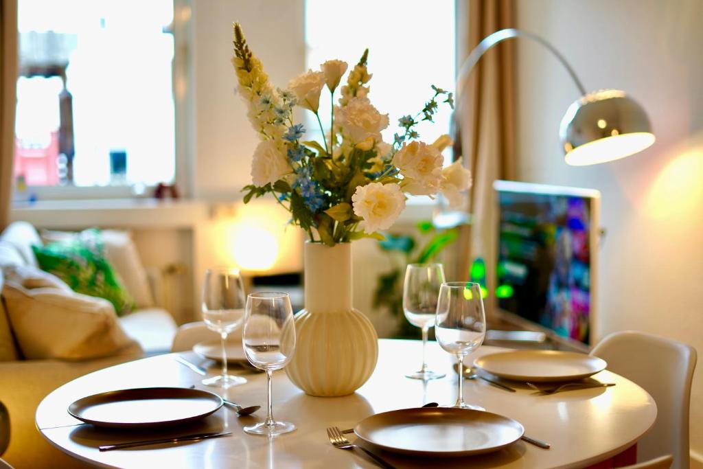 Modern Apartment in lively & trendy Belgian Quarter, Cologne 5