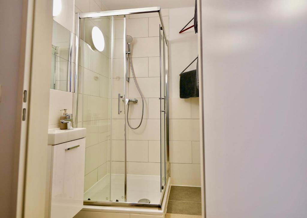 Modern Apartment in lively & trendy Belgian Quarter, Cologne 8