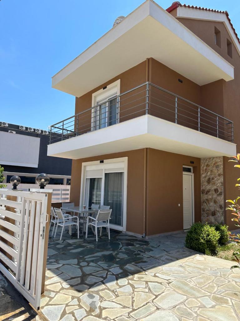 Natalia House 6