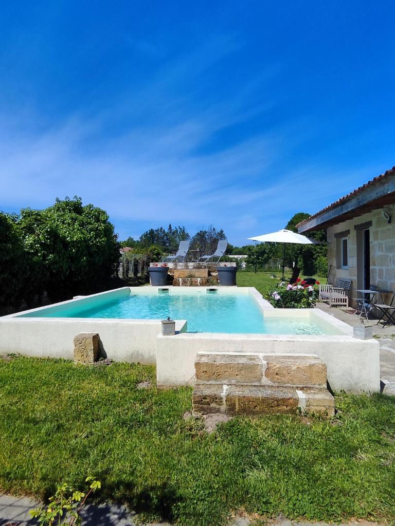 Jolie villa avec piscine dans le St emilionnais 4