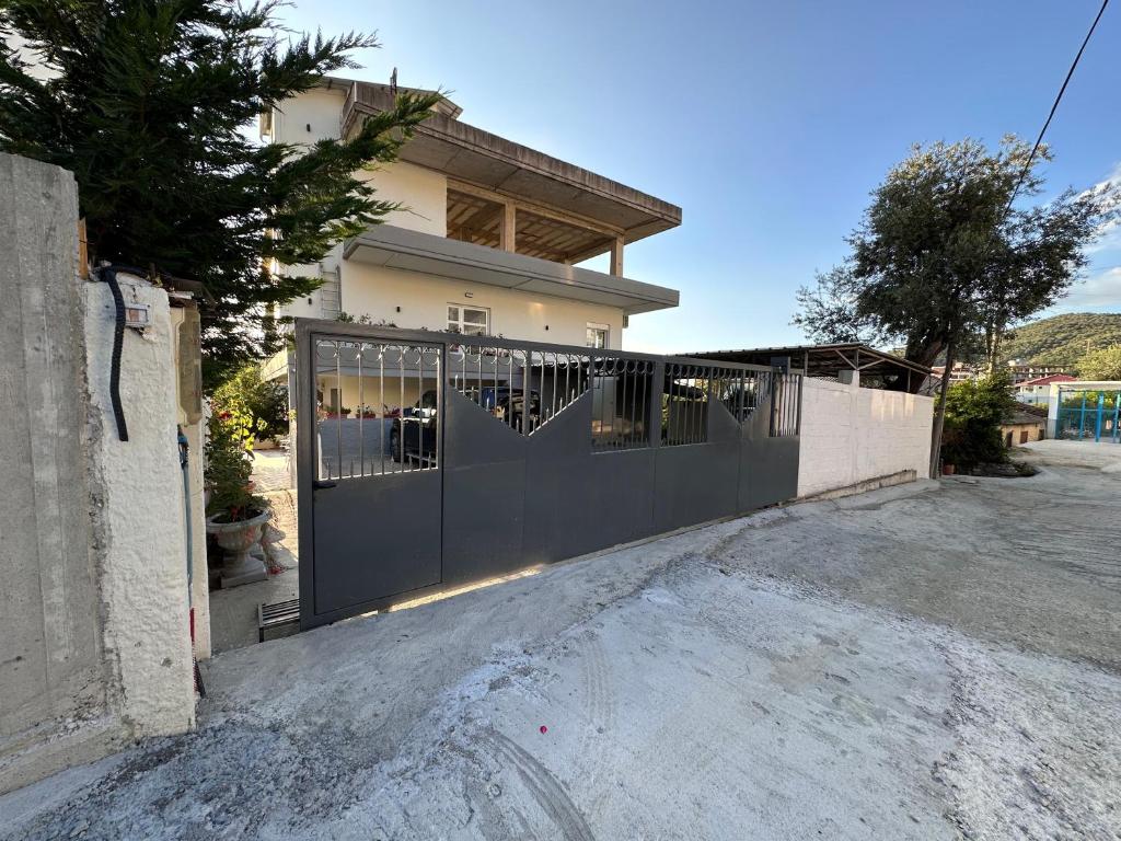Flutura Duplex Apartments Lungomare - Free Parking 6