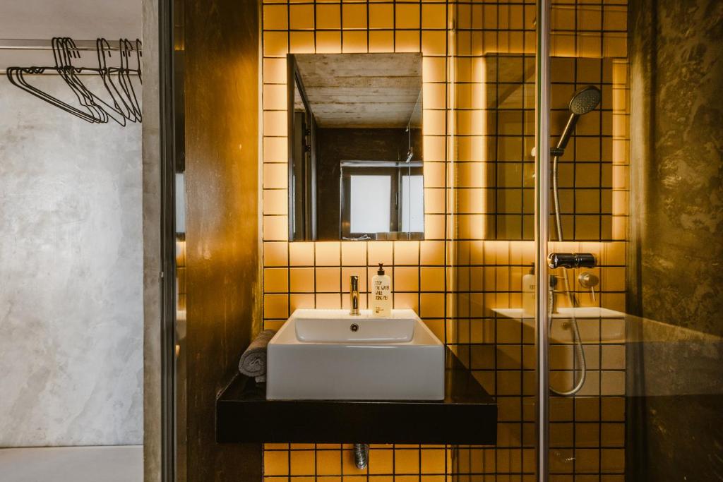 ALTANA by Valletta Vintage 8