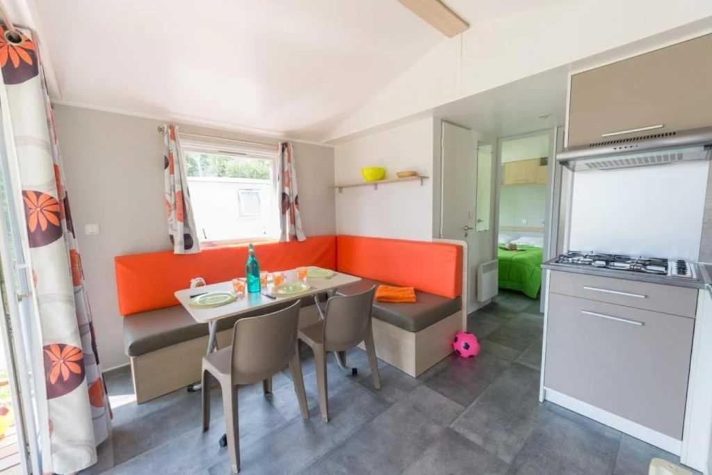 Photo de la galerie de l'établissement Camping 3 étoiles - Piscine - eecbb0, à Guérande