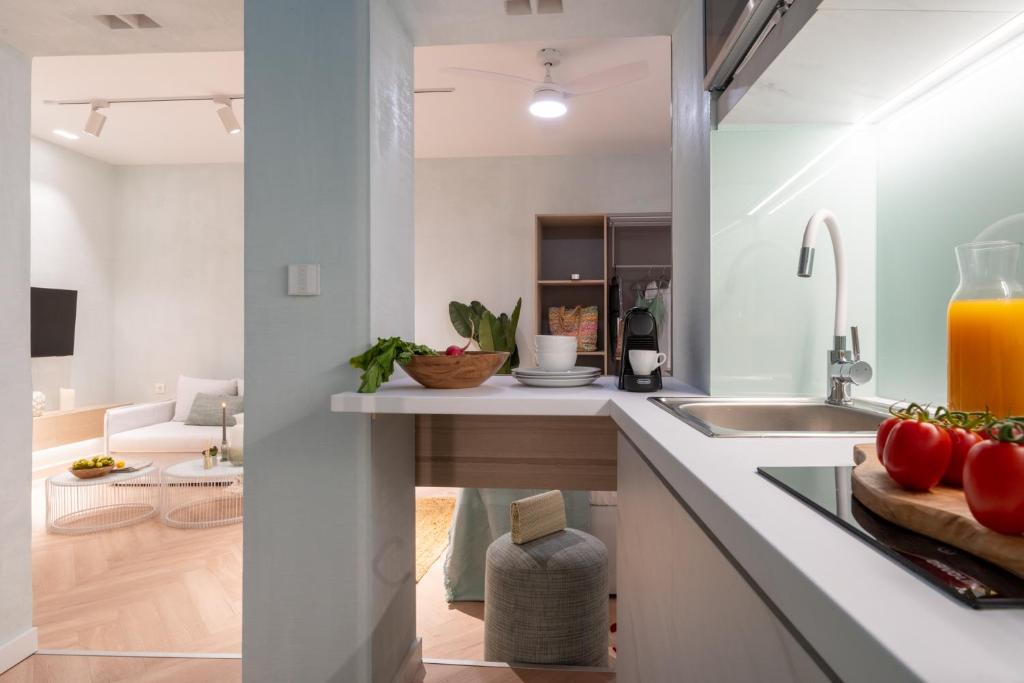 Sea and City Studios 8