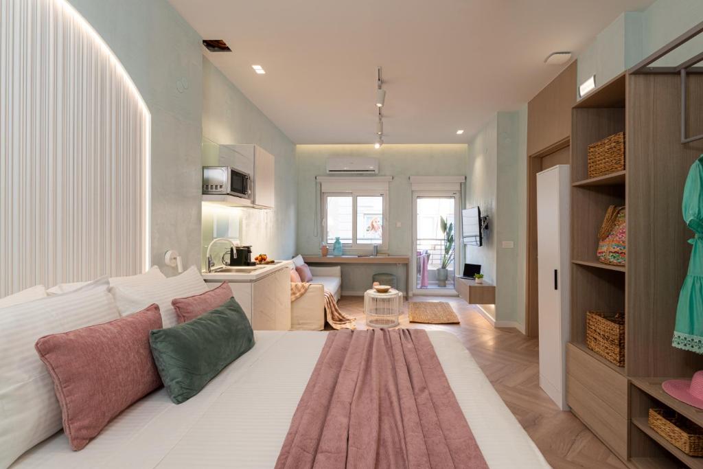 Sea and City Studios 2