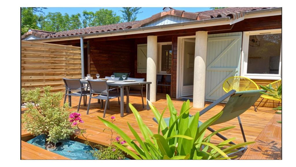 Photo de la galerie de l'établissement camping le Faillal, à Montpezat-de-Quercy