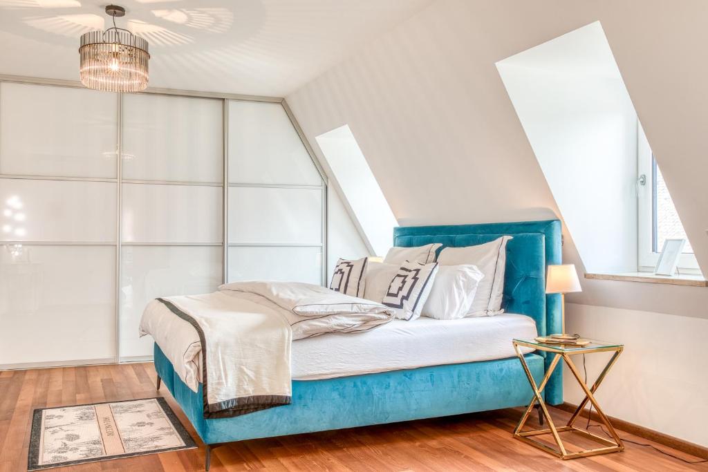 Luxury Penthouse in the center 2