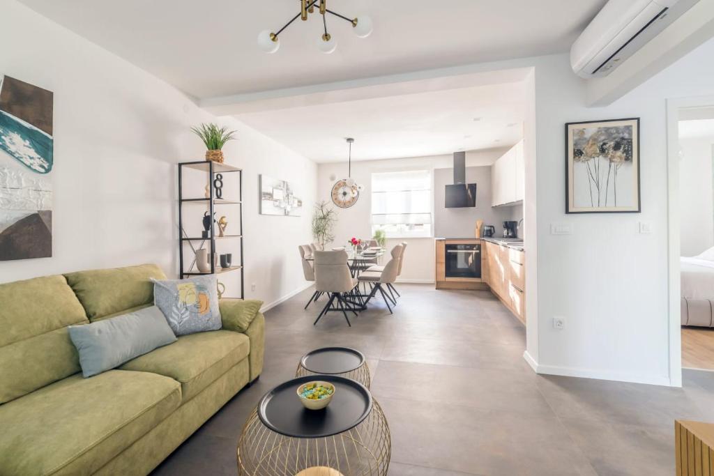 Apartment Tina 4