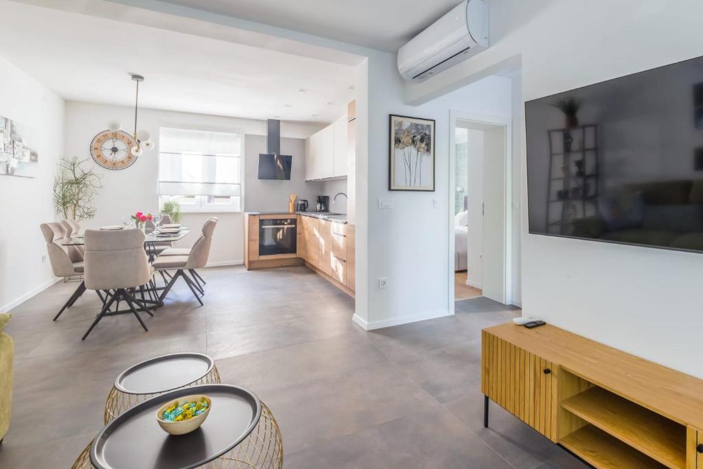 Apartment Tina 5