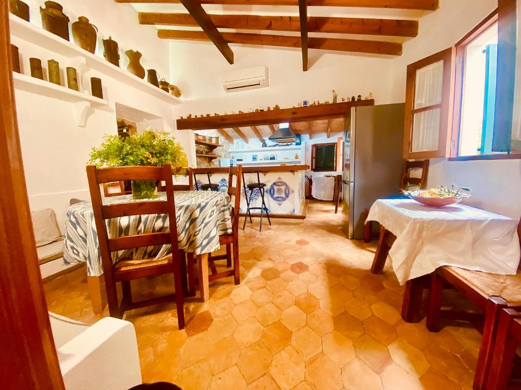 ULLAL - Rural Charm-AGRITOURISM approx 65000 meters PLUS PRIVATE MOUNTAIN villa and Outdoor Adventure Agritourism Apartment EQUIPATED - Private Mountain Path approximately 5 minutes walking from the beach -Ideal for relaxation 2