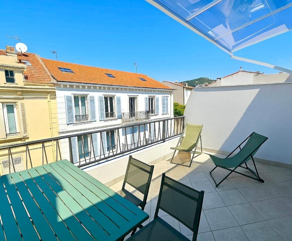 Stylish Cannes Gem, Terrace, Parking, 100m to Croisette
