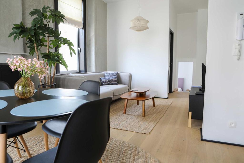 Kamiel -Belle Epoque apartment with modern comfort 2
