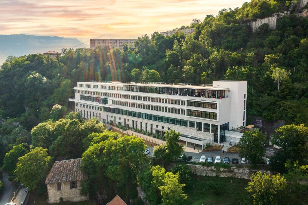 The Babel Community Hôtel - Grenoble Bastille 3