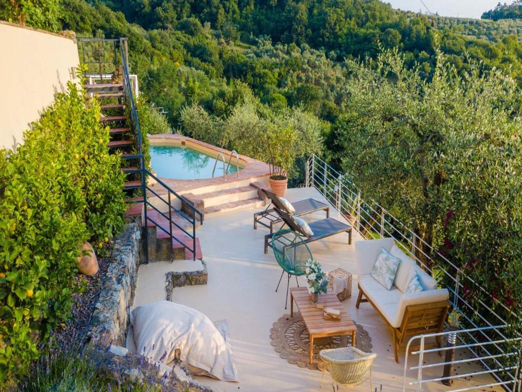 Photo de la galerie de l'établissement Farmhouse in Tuscany with Panoramic Pool, à Monsummano
